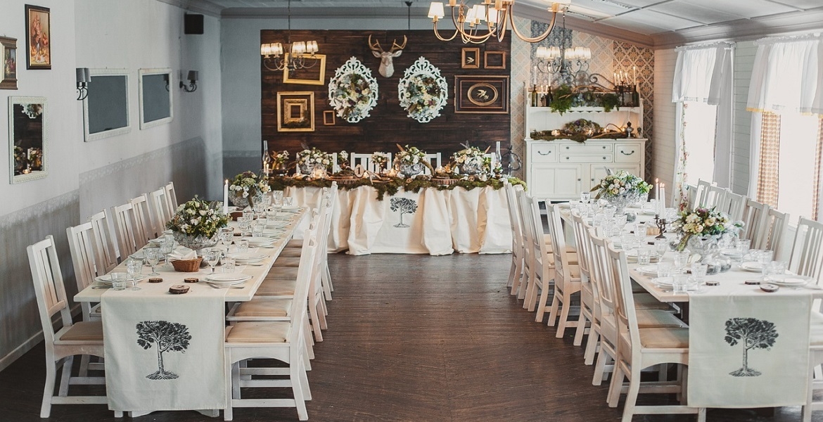 The second floor of the banquet house