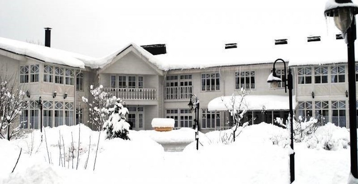 The second floor of the banquet house