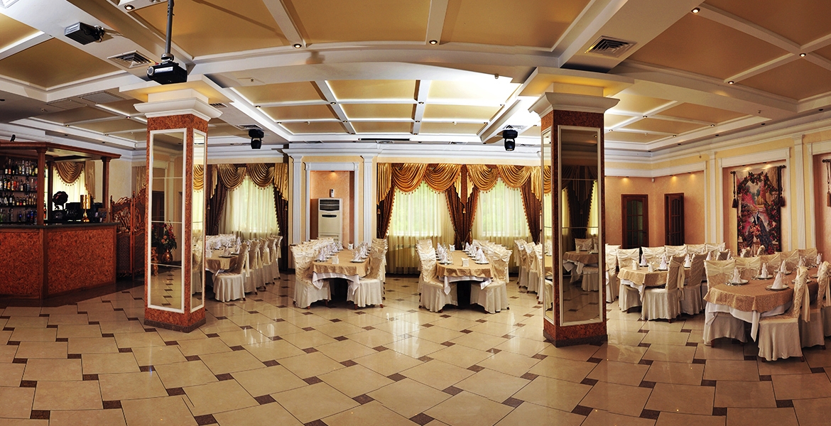 Banquet hall