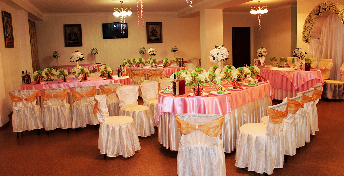 Banquet hall