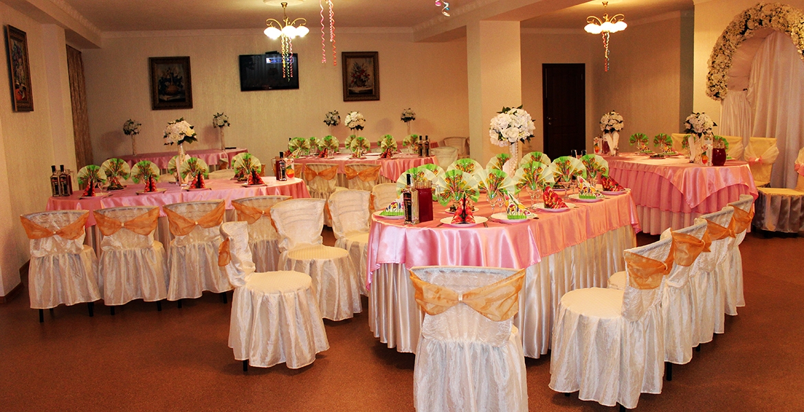 Banquet hall