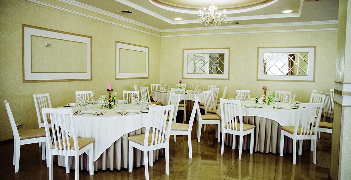 Big banquet hall 