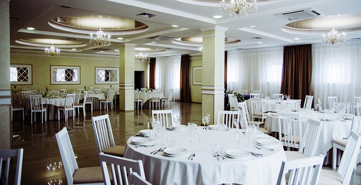 Big banquet hall 