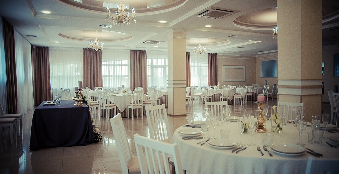 Big banquet hall 